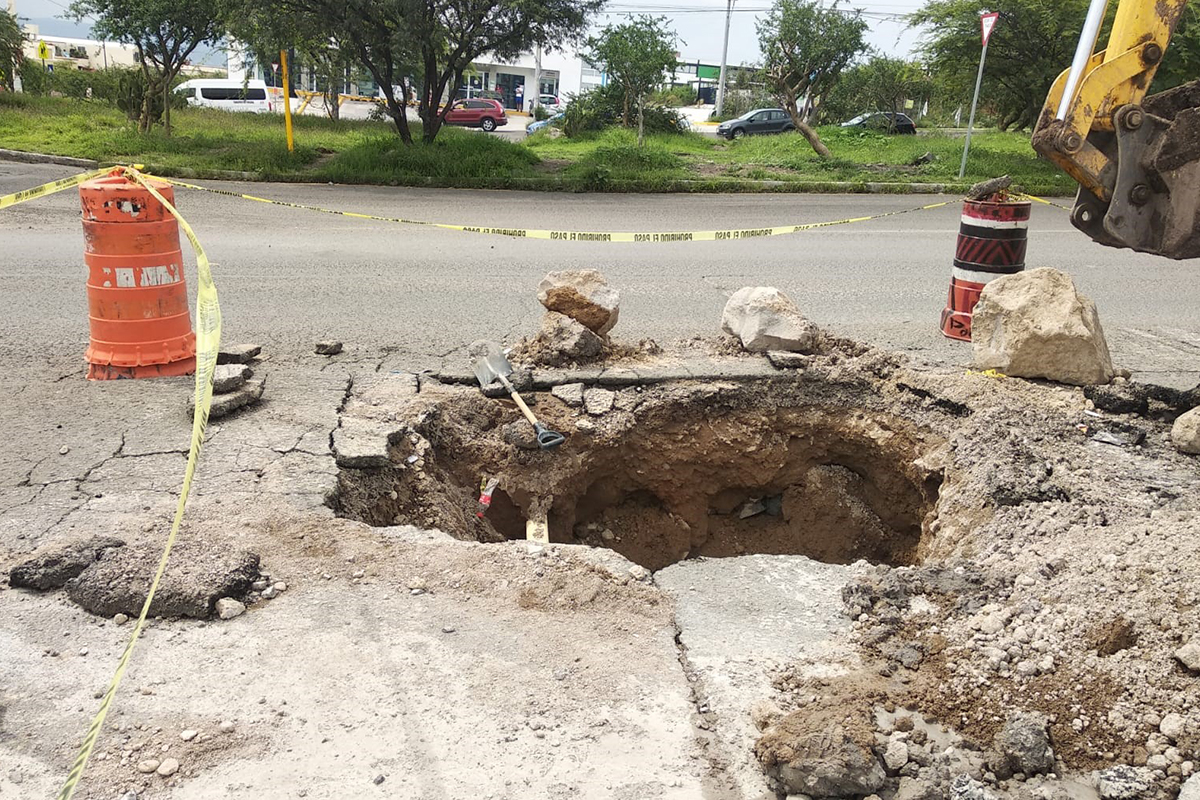 Se abren socavones en Valle de Santiago Querétaro