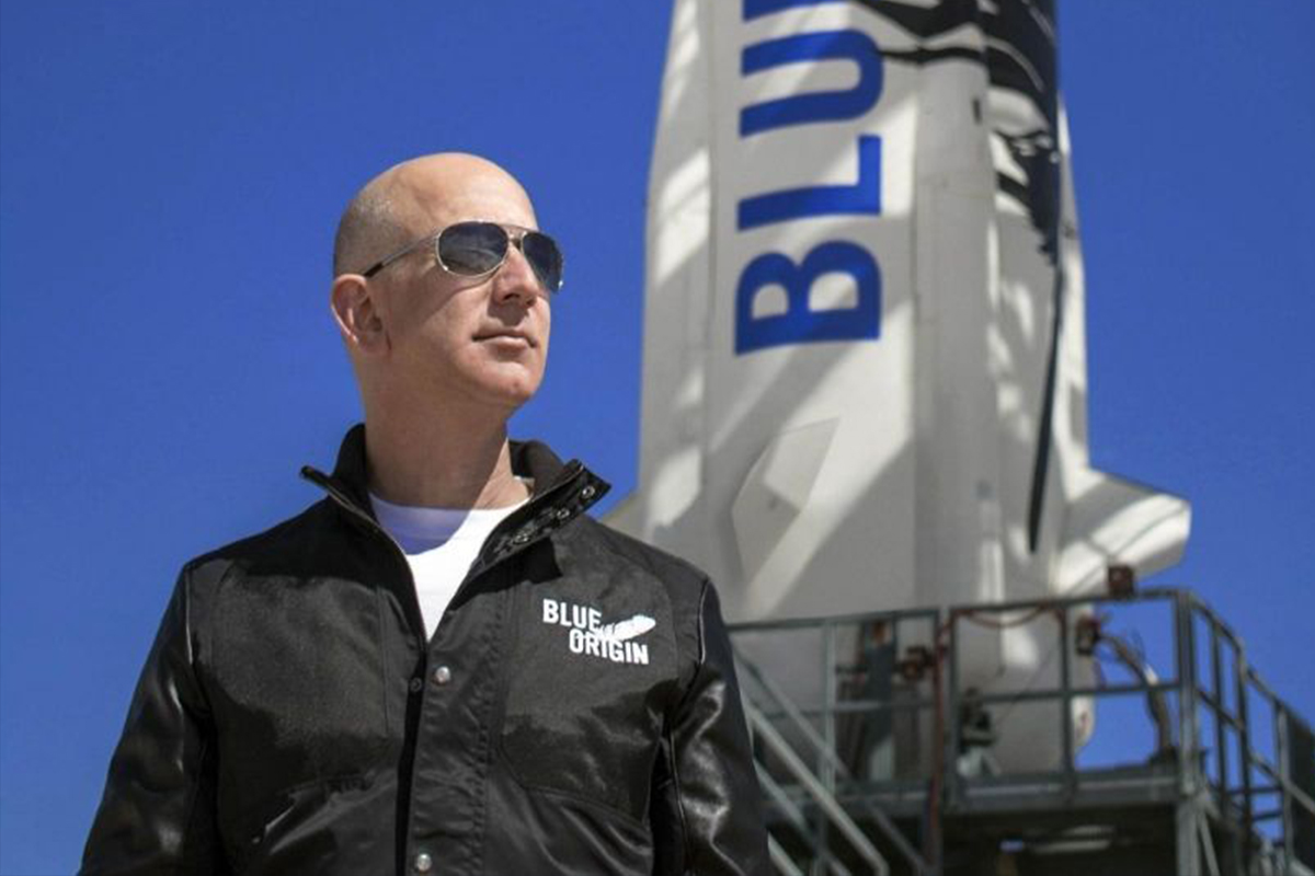 Jeff Bezos hace historia al llegar al espacio y Elon Musk responde con épico troleo