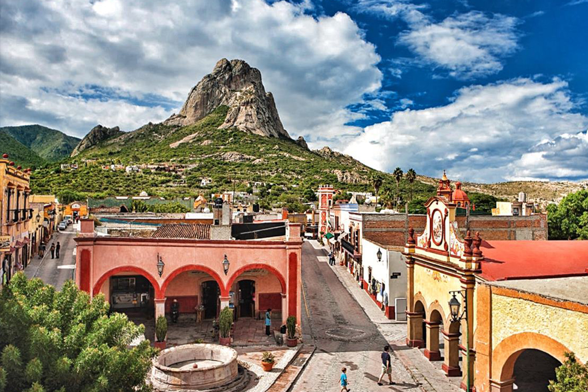 Bernal, Tequisquiapan y Cavas Freixenet: referentes culturales y gastronómicos de Querétaro