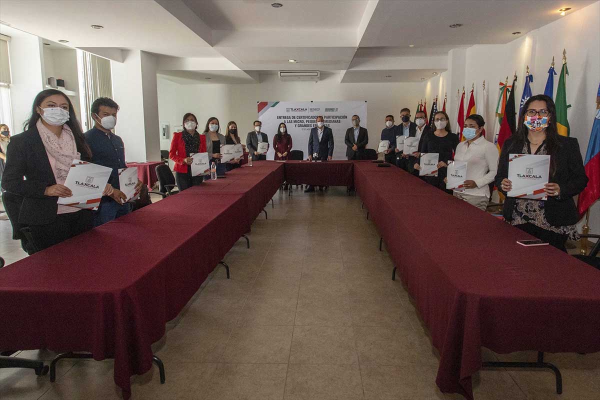 Entrega SEDECO certificados a empresas que participaron en curso sobre nuevo sistema de justicia laboral