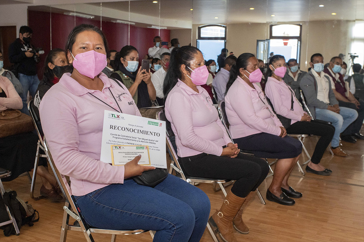 Premian a comités de contraloría social de la SESA