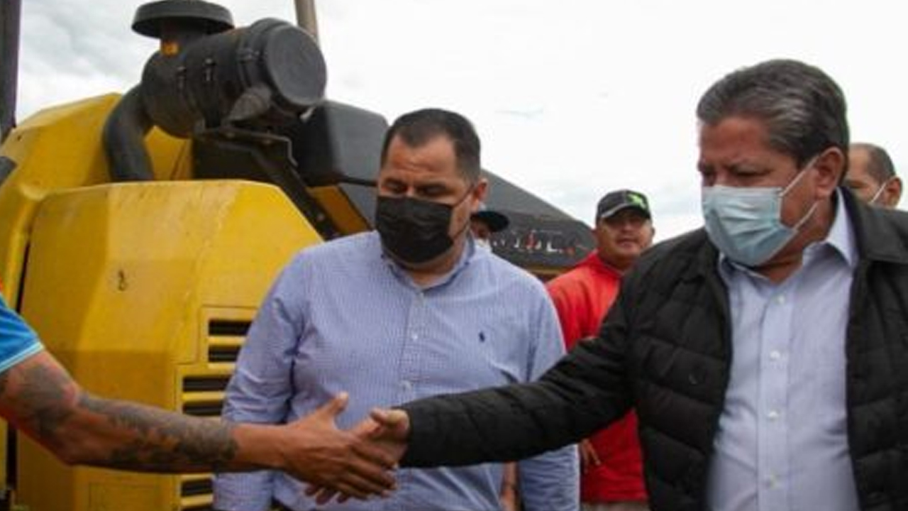 Gobernador David Monreal inicia reconstrucción de la carretera Plateros-La Salada-Rancho Grande