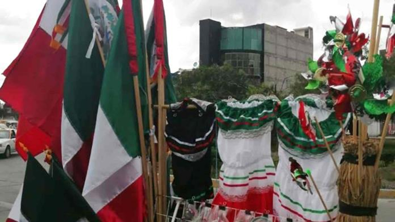 Un 15 de septiembre gris para vendedores de artículos de fiestas patrias en Hidalgo