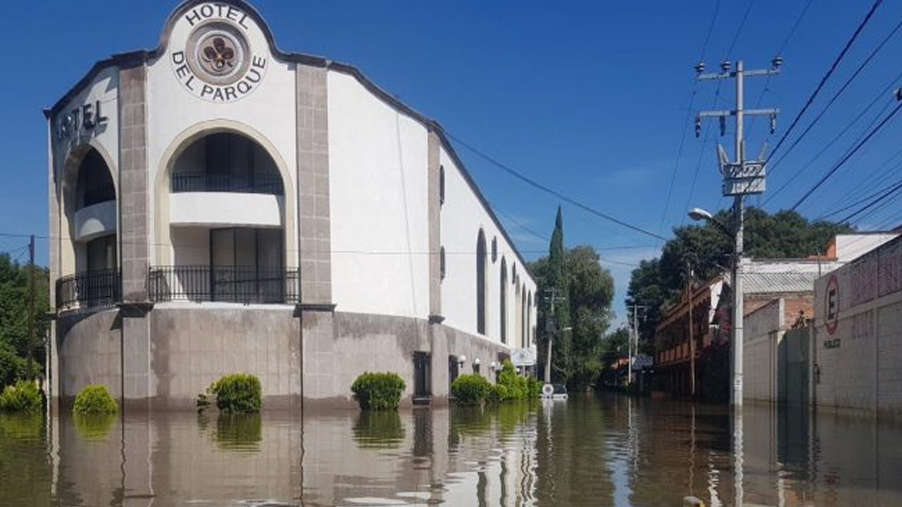 La UAQ apoya a damnificados en Querétaro