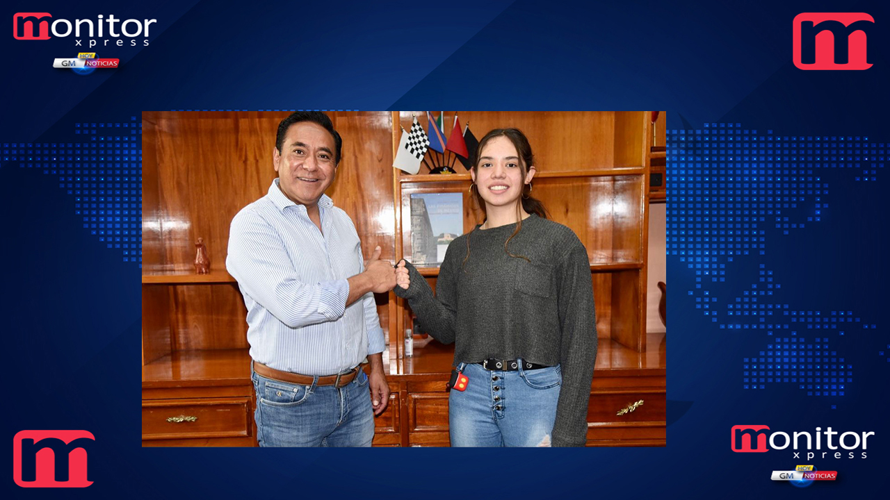 Recibe Jorge Corichi a destacada nadadora Bárbara Palafox