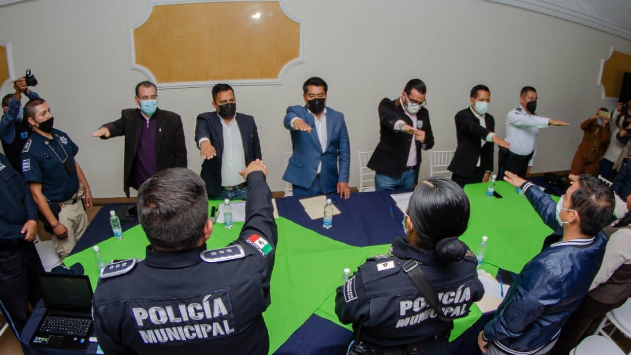 Presidente Hildeberto Pérez realizar acciones para un Zacatelco mas seguro