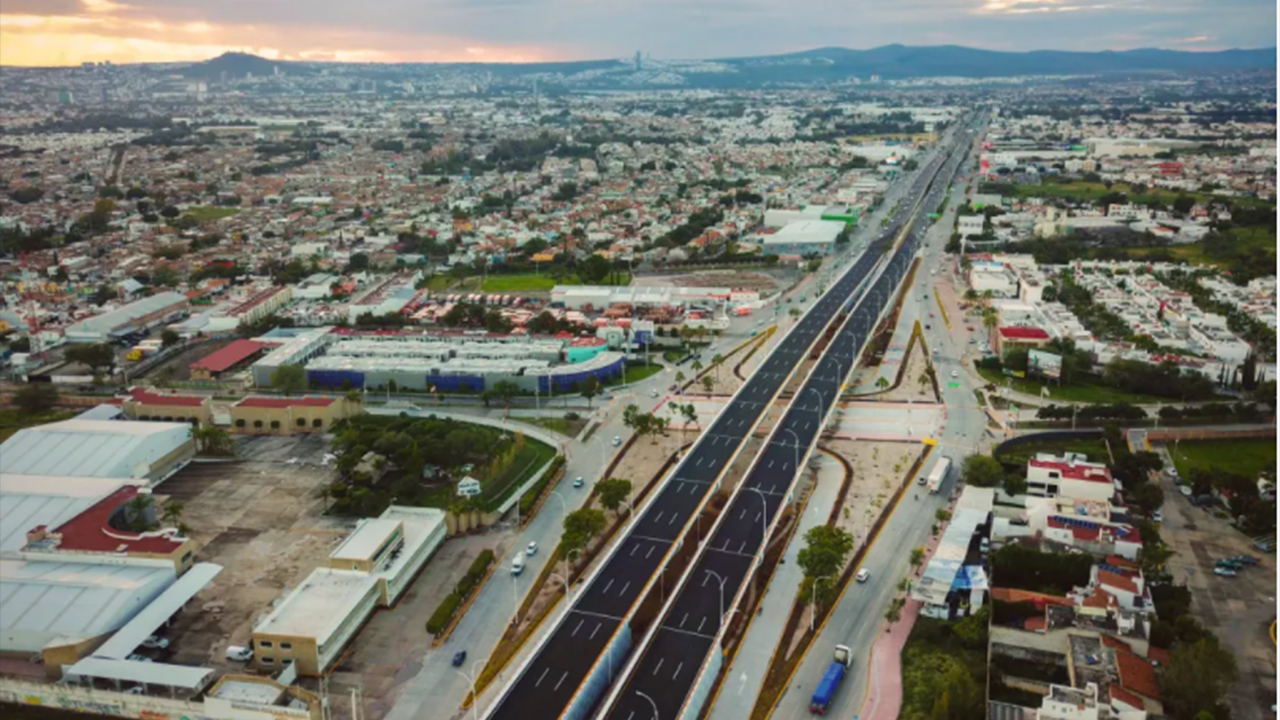 Inaugura Gobernador de Guanajuato el Puente Vehicular Hilario Medina