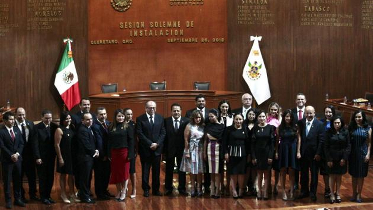 Asistió Pancho Domínguez a la Sesión Solemne de Instalación de la LX Legislatura del Estado de Querétaro