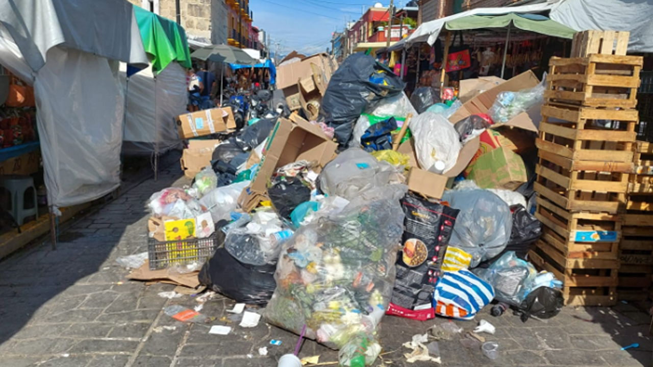 Suspende municipio de Oaxaca servicio de recolección de basura