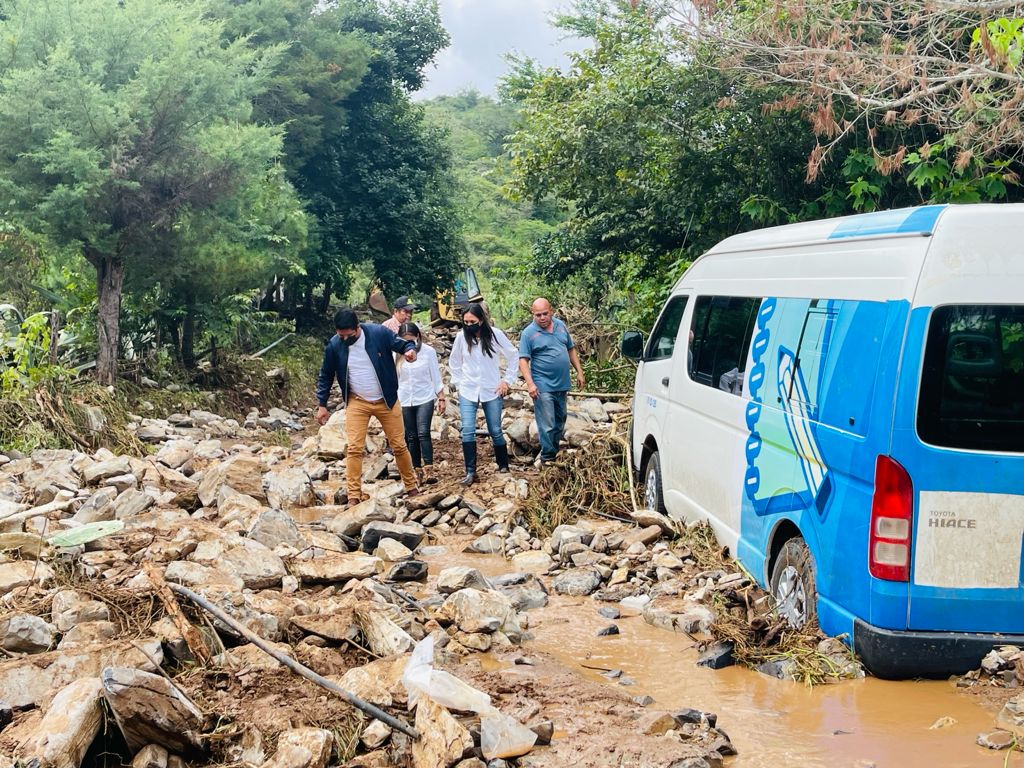 Continúan trabajos de apoyo a familias afectadas por las lluvias en el estado