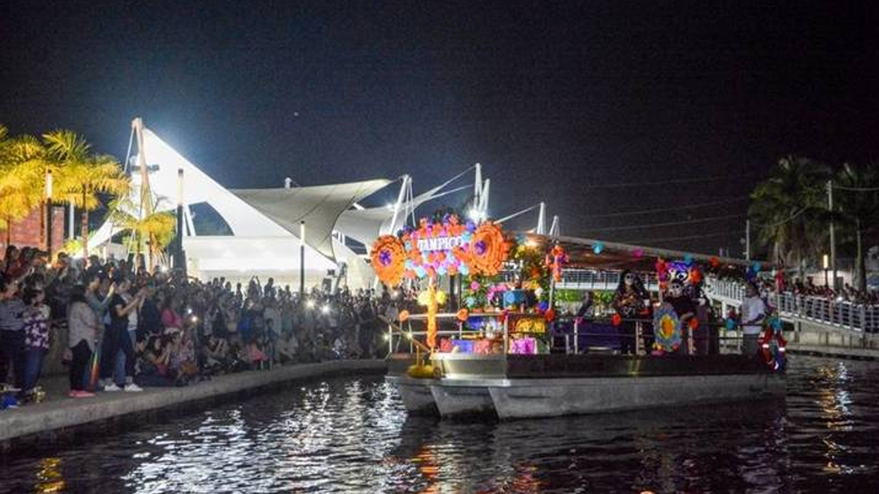 Retorna la Procesión Náutica de Día de Muertos en el Canal de la Cortadura Tampico