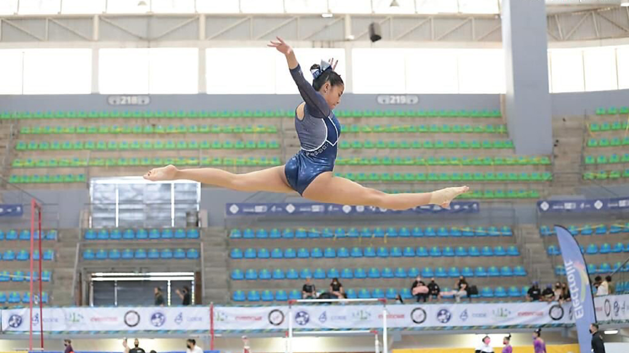 Gimnastas queretanos participan en Campeonato Nacional