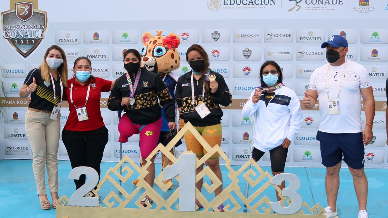 La selección Oaxaca de paranatación cierra su participación en los Parancionales Conade con cinco medallas