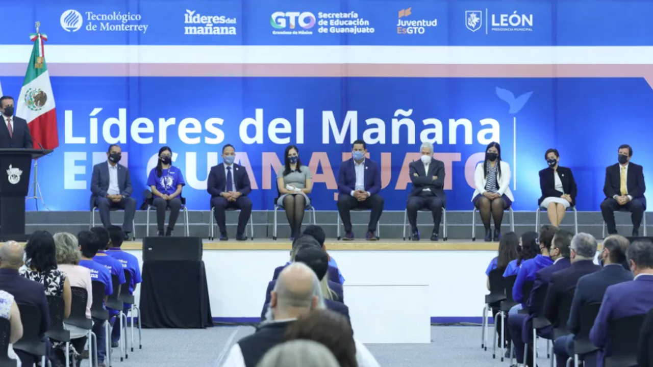 Guanajuato le apuesta a la educación y a la formación de los jóvenes con una visión global