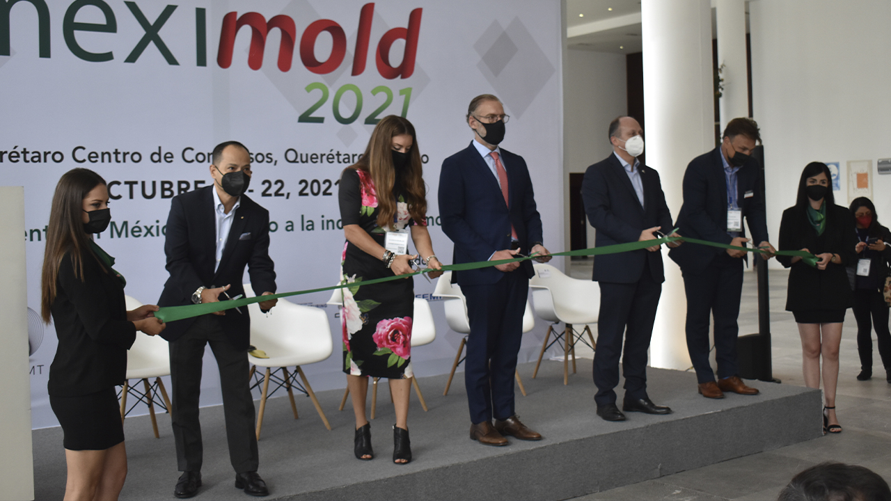 Inauguró SEDESU 2da edición del foro Meximold