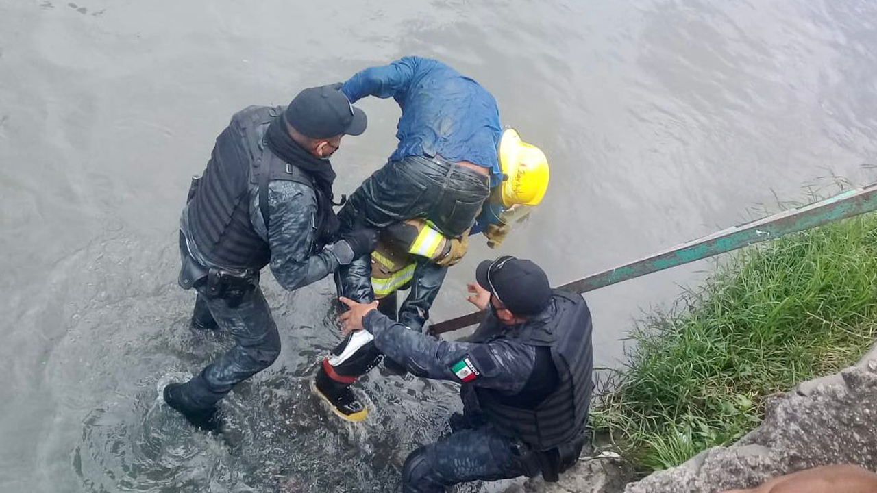 La Policía de Tlaxcala rescata a individuo que cayó al Río Zahuapan