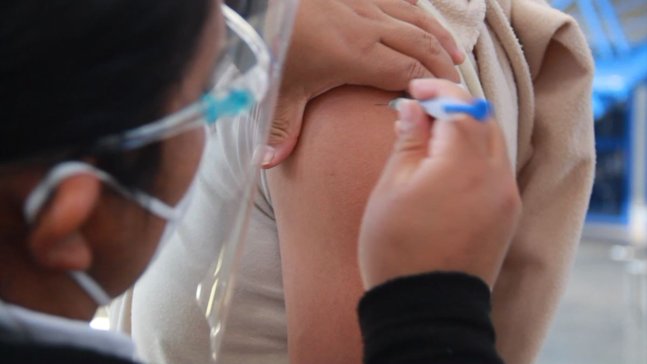 Ante temporada invernal, SSPO inicia campaña de vacunación contra Influenza y Hepatitis “B” en la DEMA