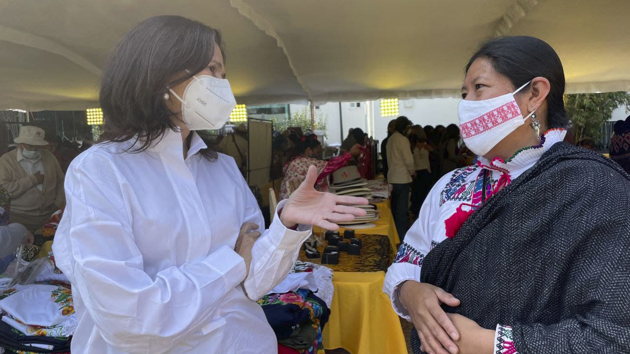 Querétaro presente en el primer encuentro de arte textil mexicano Original