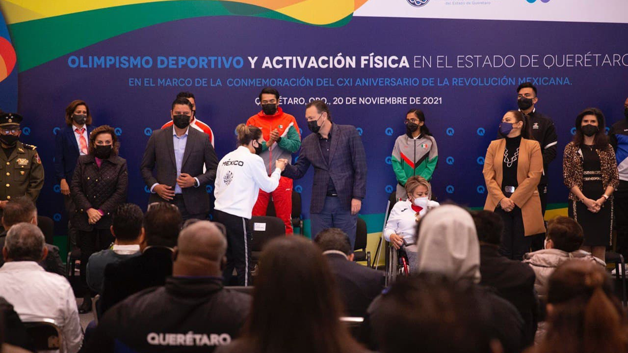 Entrega Gobernador reconocimientos a los atletas ganadores del Premio Estatal del Deporte 2021