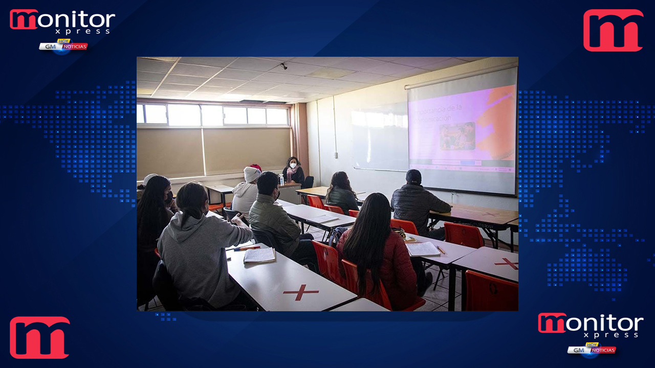 Regresan a las aulas estudiantes de la UTSJR