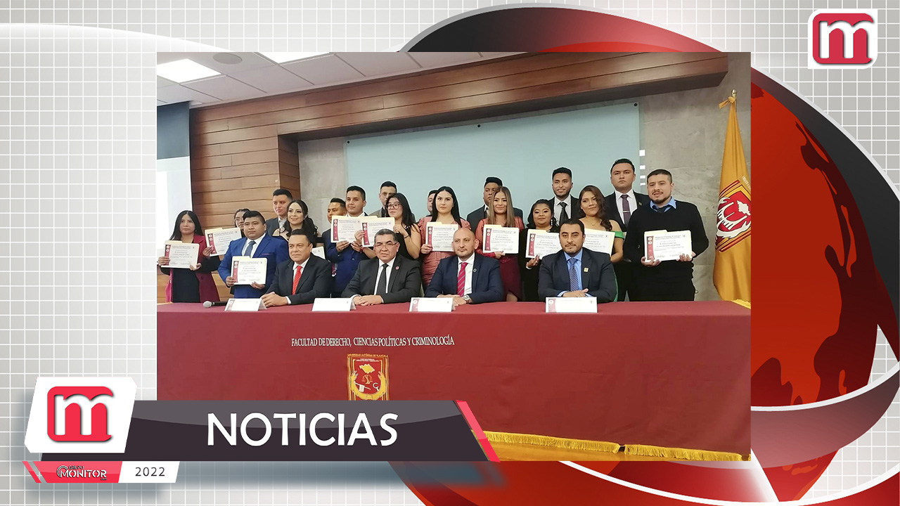 Culminan estudios nuevas generaciones en Ciencias Políticas y Administración Pública en la UATx