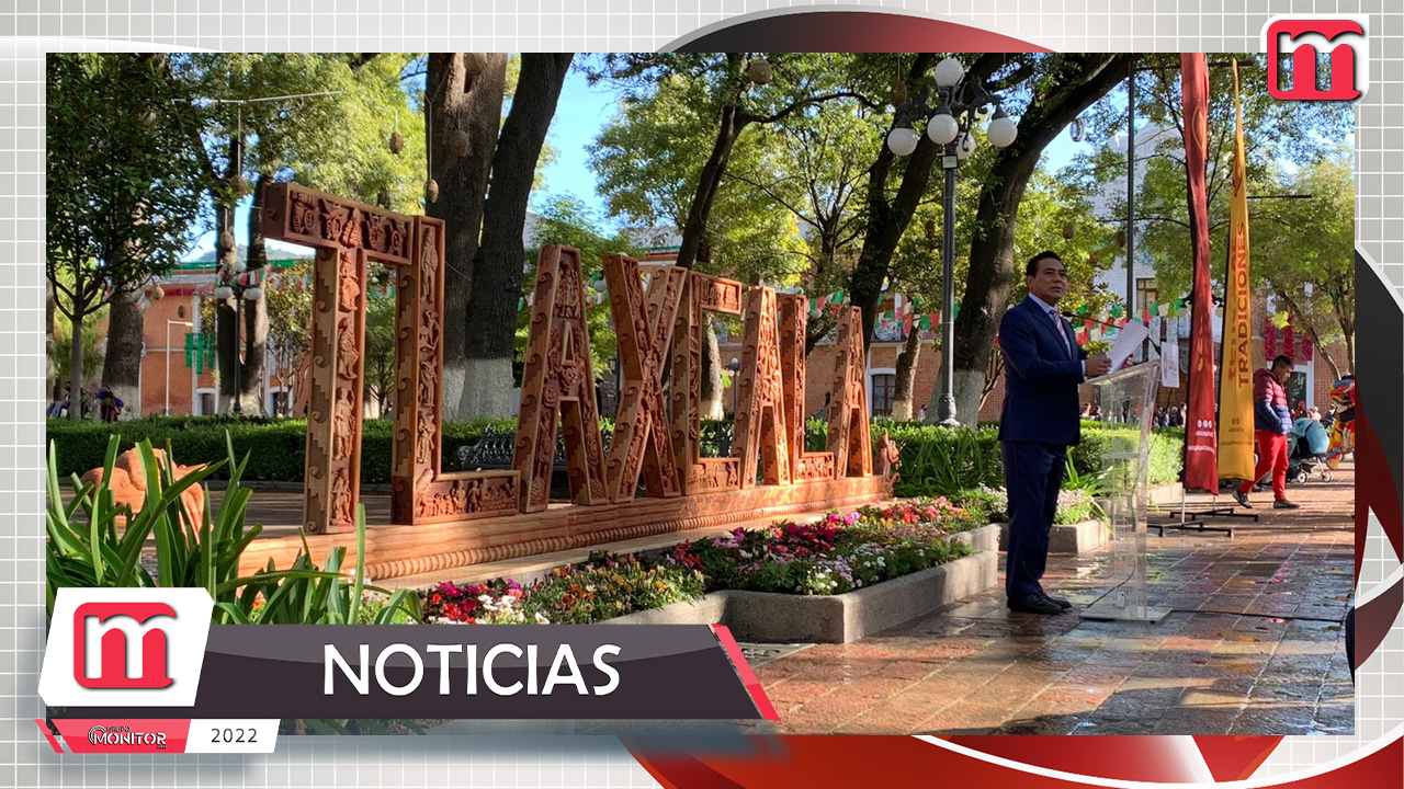 Devela Ayuntamiento de Tlaxcal letras monumentales esculpidas en madera