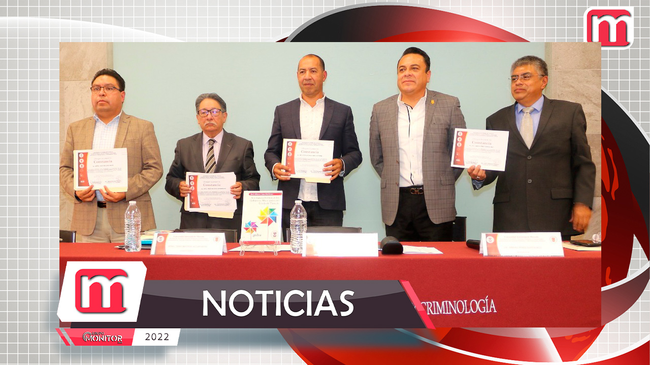 Presentan en UATx libro sobre alternancia en los gobiernos municipales