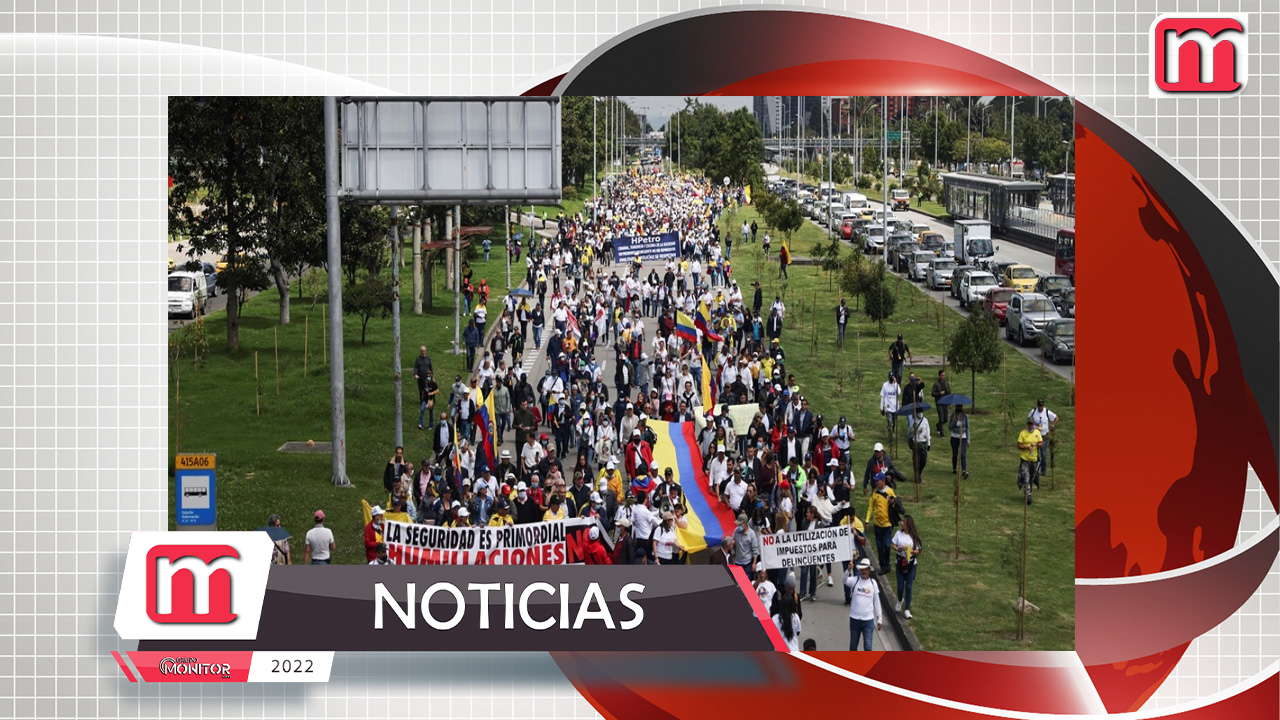 Miles protestan en Colombia por reformas del gobierno de Petro