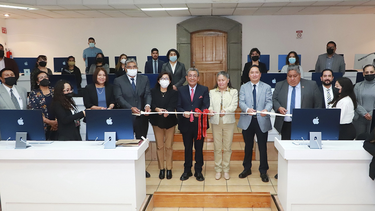 Renueva UATx auditorio tecnológico para educación continua
