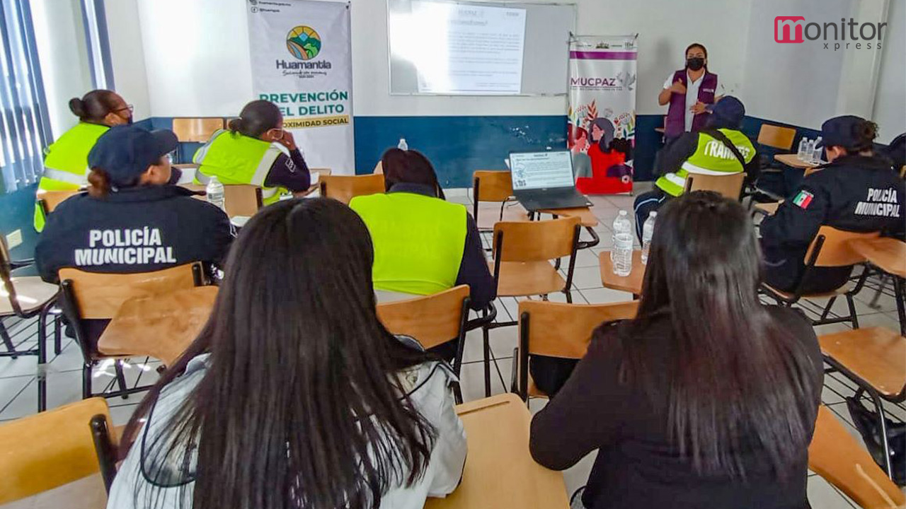 Imparte dirección de seguridad pública taller para inhibir la violencia de género