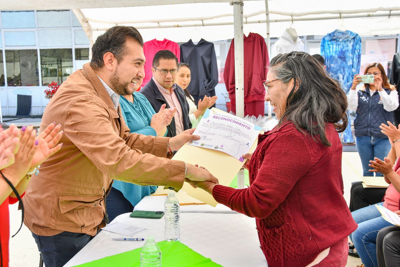 Este gobierno brinda mayores herramientas para el desarrollo de las mujeres: SSC