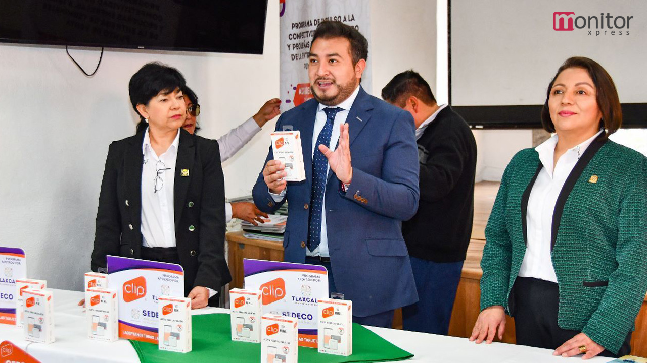 Entrega ayuntamiento de Huamantla apoyos a prestadores de servicios turísticos