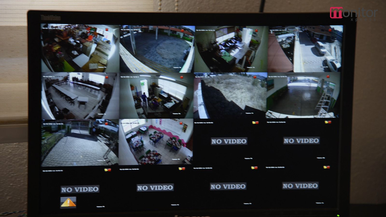 Entrega Ayuntamiento de Tlaxcala equipo de videovigilancia a primaria de Tizatlán