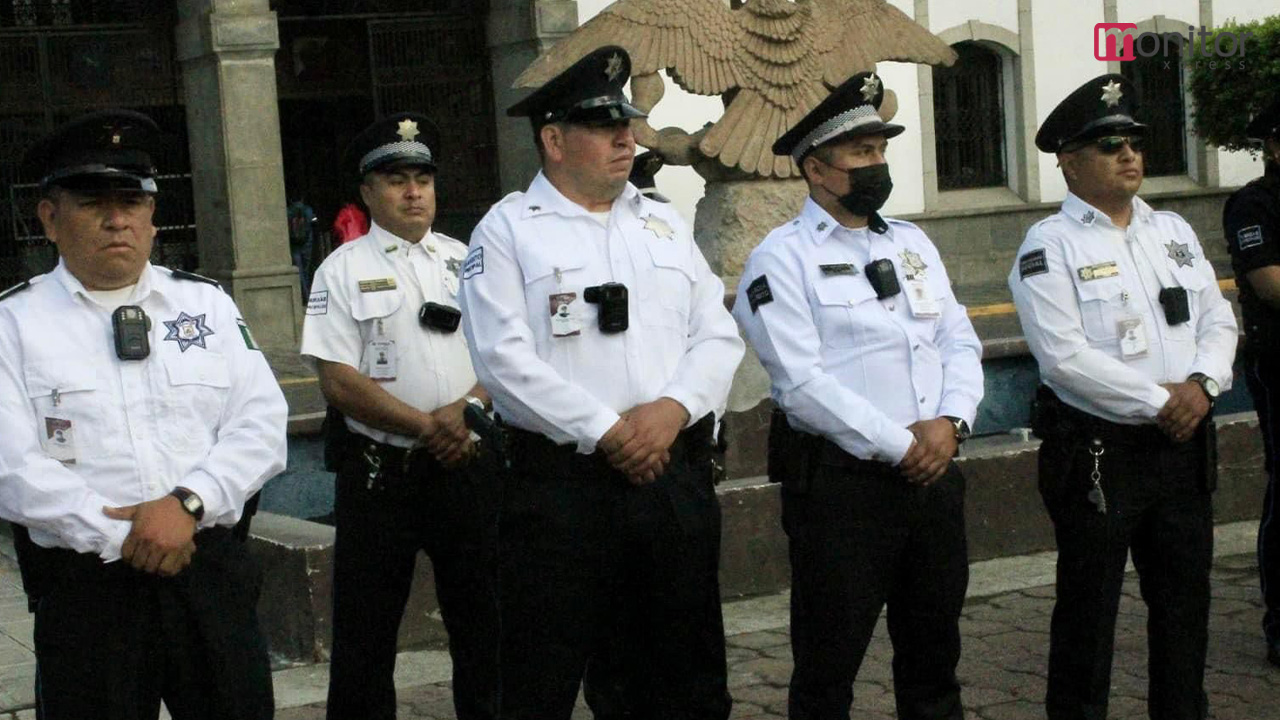 Pasan revista a Policía municipal de Tlaxcala