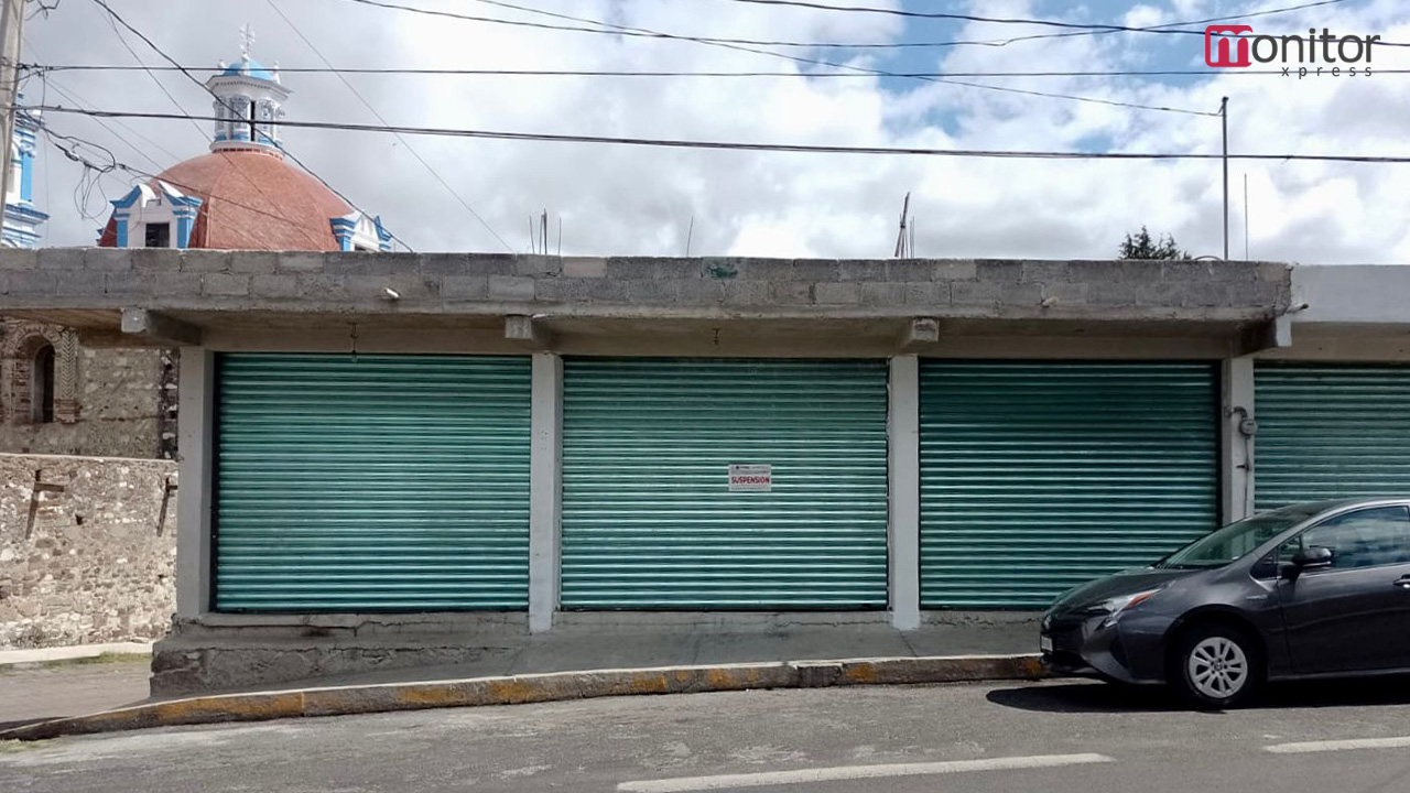 Aplauden vecinos de San Lucas Cuauhtelulpan suspensión de negocio que expendía alcohol sin licencia