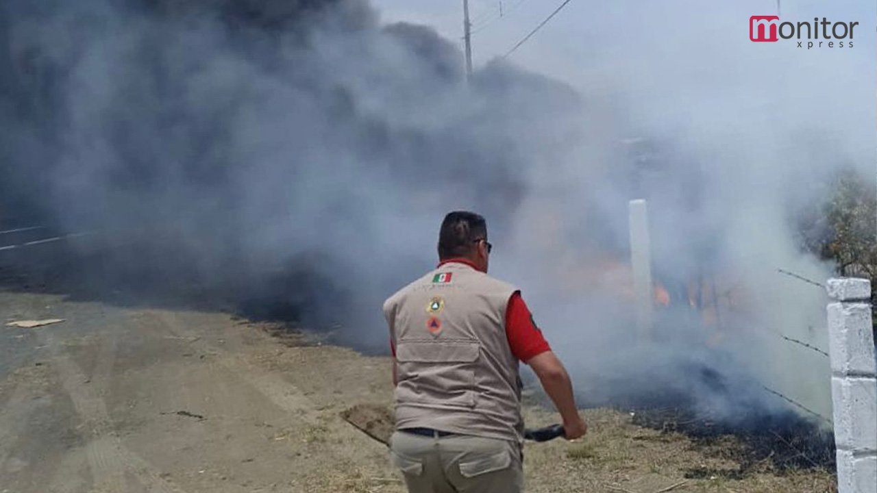 Atiende protección civil y seguridad pública de Huamantla incendio en nuevos horizontes