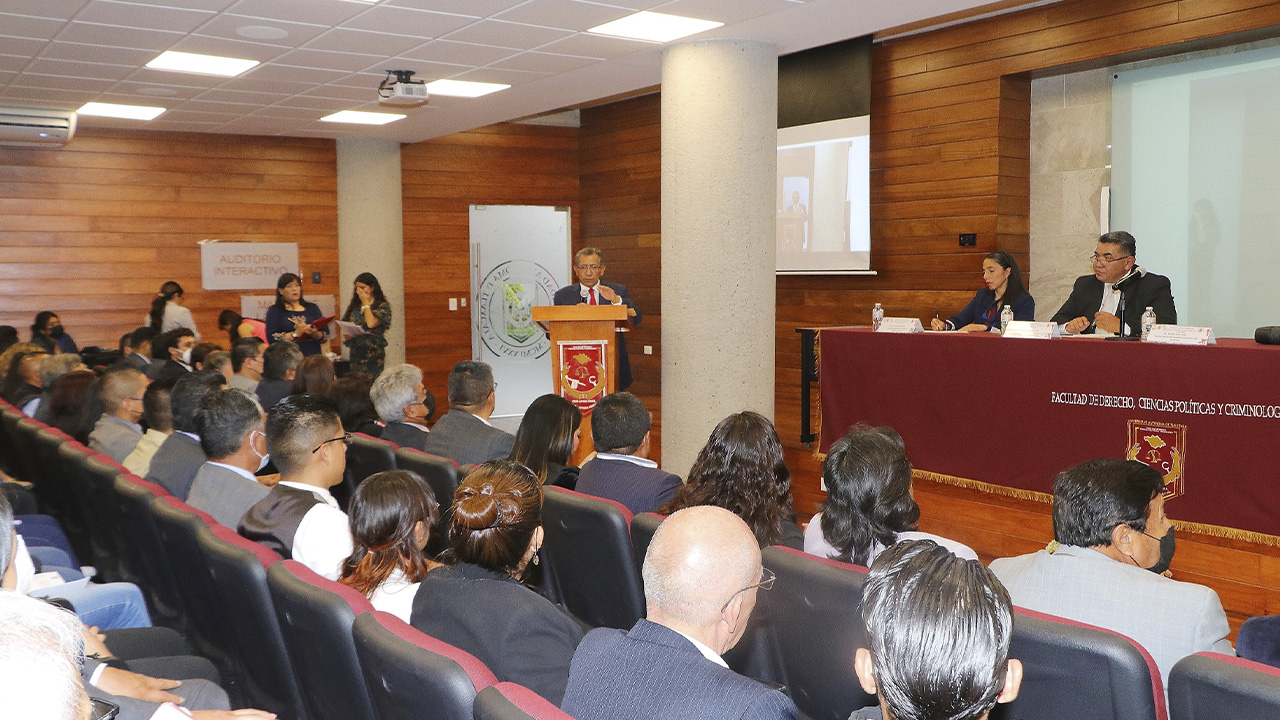 Celebra 58 aniversario la Facultad de Derecho de la UATx