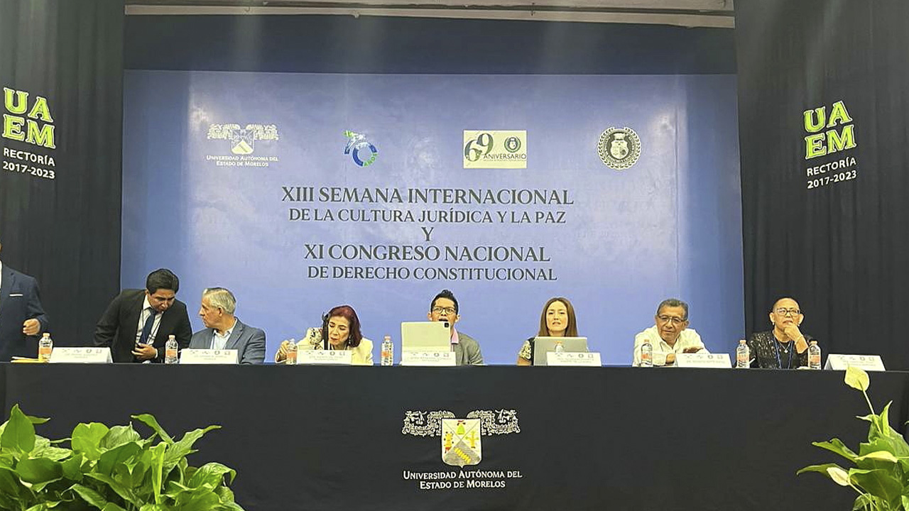 Rector de la UATx participó en Congreso Nacional de Derecho Constitucional