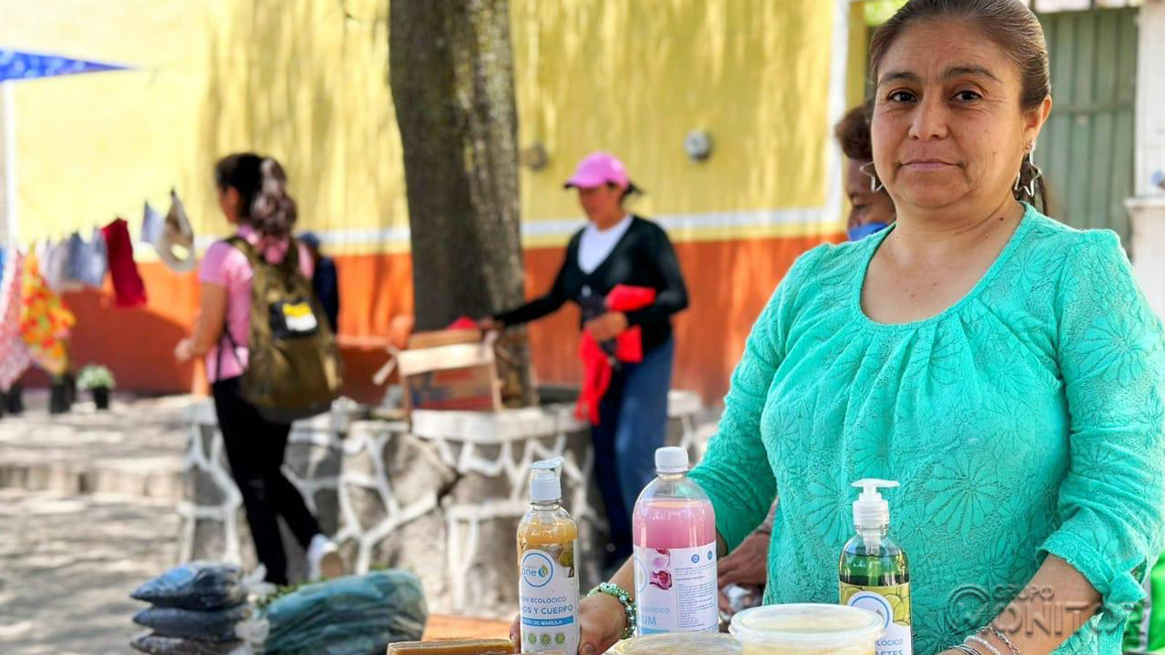 Productores de Huamantla mejoran su calidad de vida con el tianguis agrícola local