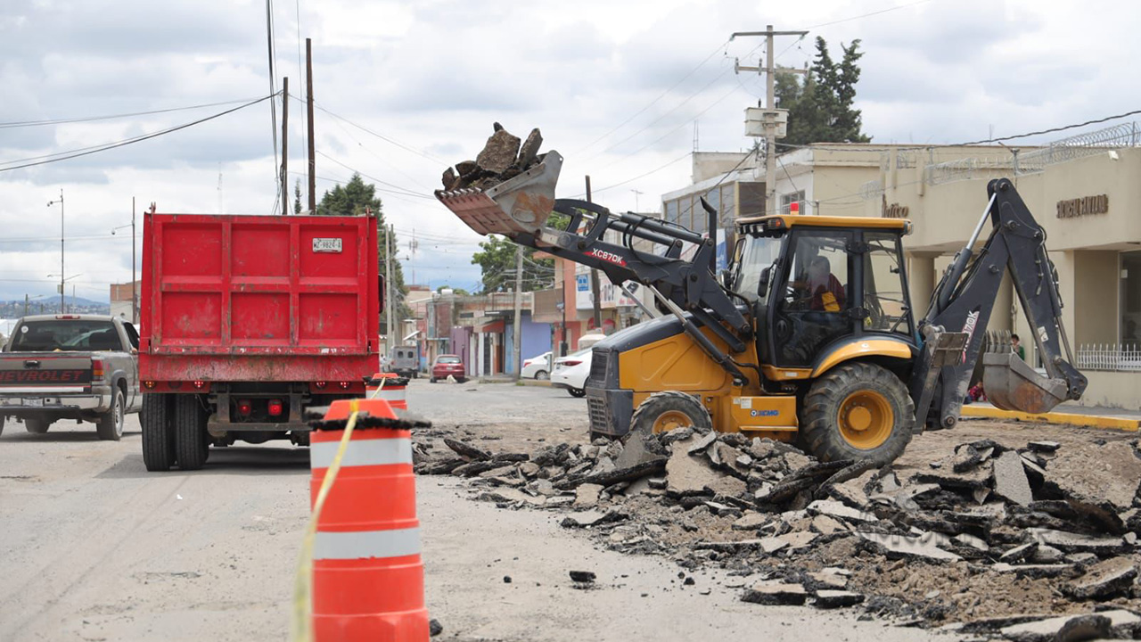 Inicia Ayuntamiento de Chiautempan rehabilitación de calle Ferrocarril