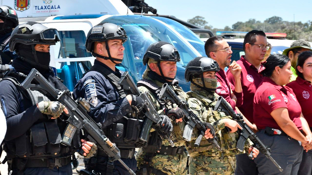 Implementan acciones corporaciones de seguridad durante la huamantlada de la feria Huamantla 2023