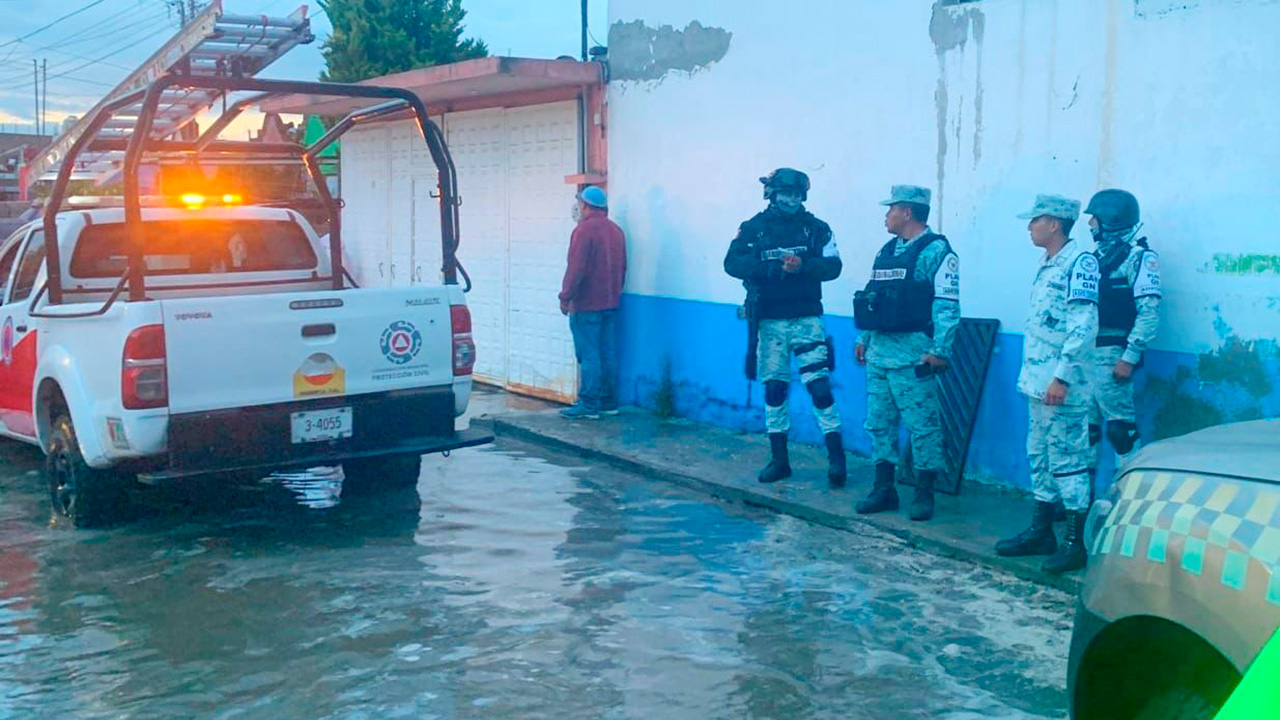 Implementan autoridades municipales y estatales operativo en Huamantla tras fuerte lluvia