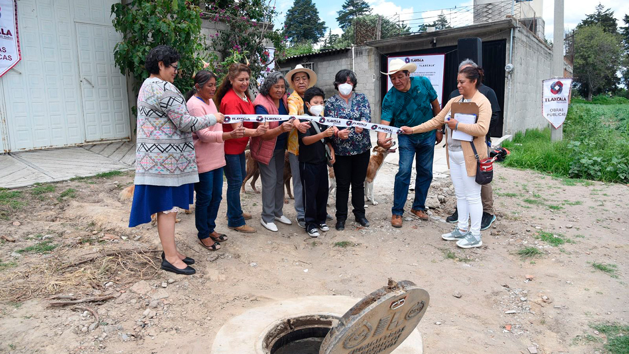 Entregan red de drenaje sanitario en San Diego Metepec, Tlaxcala