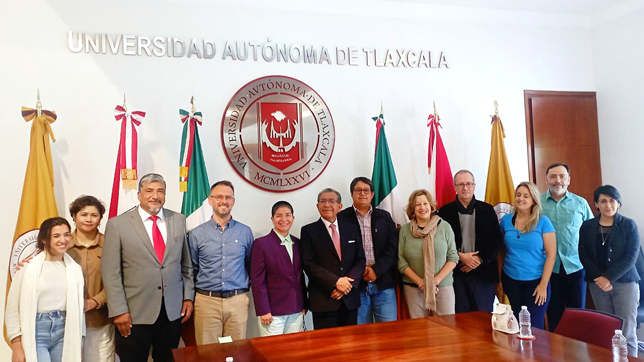 Se vincula UATx con laboratorio iberoamericano de ética y salud pública