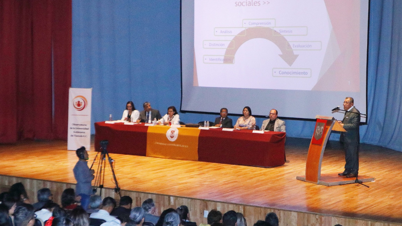 Concluyó exitosamente UATx con foro internacional sobre modelos de investigación.