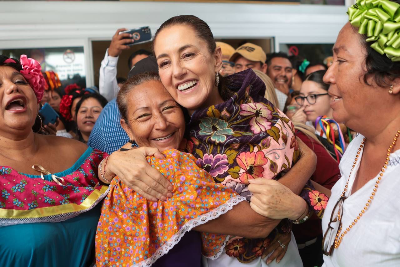 Con alegre batucada reciben a Claudia Sheinbaum en Tuxtla Gutiérrez