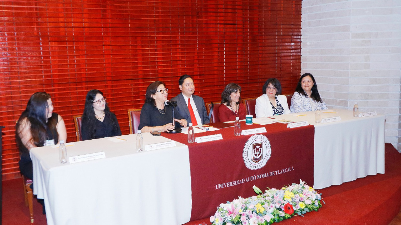 Se efectúa en UATx Congreso Internacional en Bioquímica.