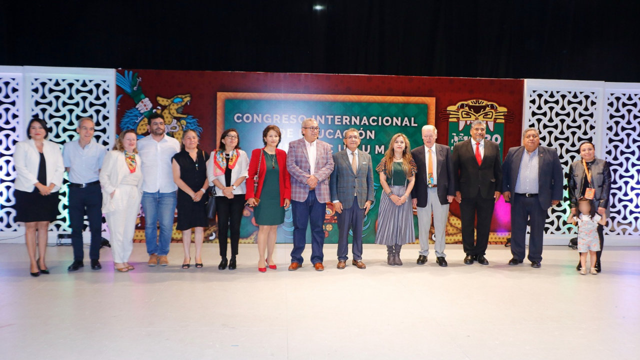 Culmina con éxito congreso internacional de educación en la UATx
