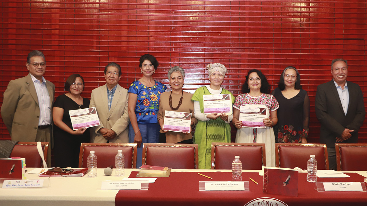 Presentaron en UATx libro sobre la lucha de la mujer contra la misoginia