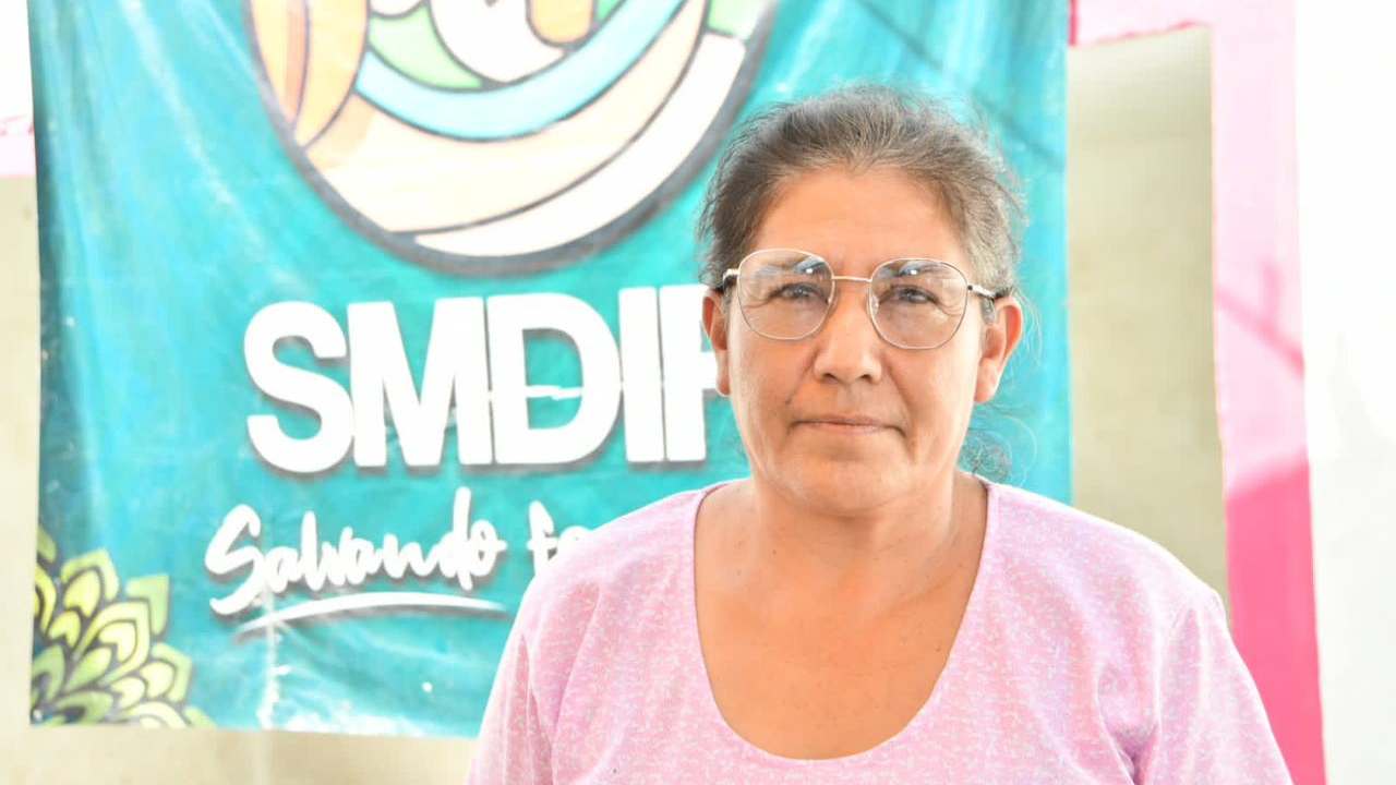 Beneficia SMDIF Huamantla a 40 familias con la entrega de lentes gratuitos